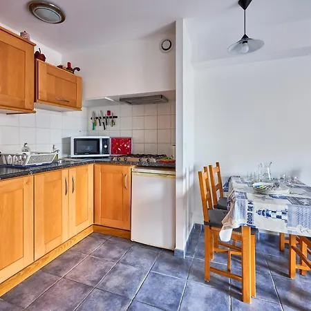 Hébergement de vacances Ethoucky - Maison à 300m De La Bernières-sur-Mer